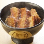 みそひれかつ丼