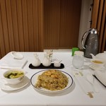 Okura Puresuteji Tawa - 桃花林　五目炒飯(八珍炒飯)スープ付き