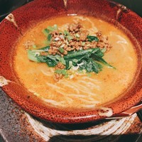 中國名菜 龍坊 代官山店 - 名物 四川の担々麺 税込¥1,512。