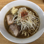 ラーメン二郎 - ラーメン 750円　麺半分・ヤサイ少な目にんにくで