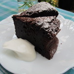 ヌフ・ヌーヴ - 料理写真:ザッハトルテ