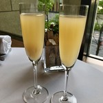 レストラン ヴァリエ - ベリーニで乾杯☆