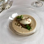 レストラン ヴァリエ - スープは栗。一品目からおいしい♡