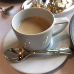 レストラン ヴァリエ - 食後のドリンク。
      一杯目はコーヒー。