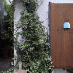 グラッシェル - 表参道の路地裏に...