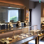 グラッシェル - 1階はケーキは焼き菓子が