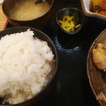 酒房　三日月食堂 - 日替定食ご飯大盛り