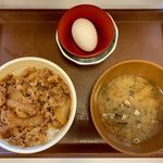 すき家 - 牛丼（並）しじみ汁たまごセット ¥550