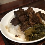 大衆中遊華食堂 八戒 - 魯肉飯アップ