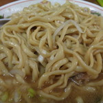 ラーメン二郎 - いつもよりスープの吸収が早い