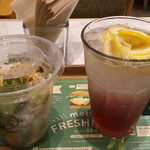フレッシュネスバーガー - レモン＆クランベリーソーダ