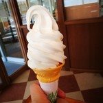 カフェ ミッテル - ソフトクリーム　200円　税込❗