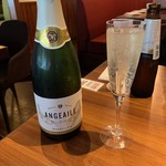 イタリアンレストラン&バル GOHAN - グラススパークリングワイン（390円）