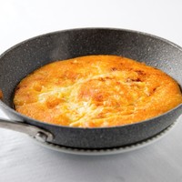 香ばしく焼いたチーズとジャガイモの　フリコ