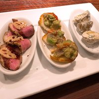 スペイン料理 La Cazuela 三ノ宮 ミント神戸店 - タパス ３種盛り合わせ