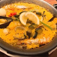 スペイン料理 La Cazuela 三ノ宮 ミント神戸店 - 海の幸のパエリア 1280円