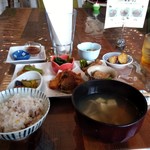 ごはんできたよ - お味噌汁おいしい！