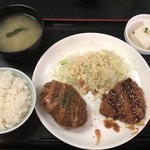 まるつ食堂 - 豚かつとメンチ定食 530円税込