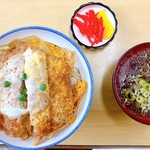 Eiyasu - カツ丼（550円）