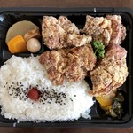 新丸子鶏唐揚専賣店 - 唐揚げ4個入り＋ごはん大盛り ￥700