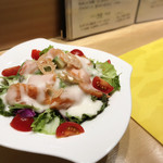 Sushi Chuugokuryouri Fukurokuju - ・サーモンとアボカドのサラダ