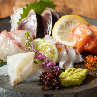 Delivering seasonal Hyogo food. Enjoy fresh fish from Setouchi and wild fish from Awaji