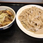 Jikasei Udon Udokichi - 肉汁うどん 田舎麺