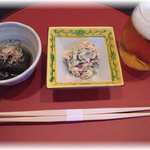 日本料理　あきの - 【あきの】先付と前菜(茄子のオランダ煮、胡麻酢白和え)