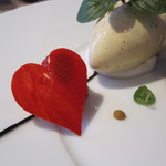 ラ ターブル ドゥ ジョエル・ロブション - バレンタイン前なのか？　赤い♡