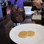 ラ ターブル ドゥ ジョエル・ロブション - 小さなお菓子