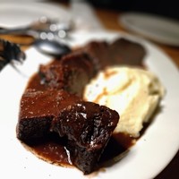 カルネジーオ イースト - 