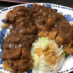 月日亭 - チキンカツだけでかなりのボリューム