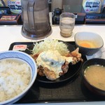 Yoshinoya - 料理