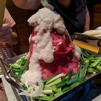 肉匠 とろにく 恵比寿店 - Ａ５神戸牛の鉄板とろ肉タワー鍋