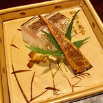 Kawada - 2019.8.  カマスの鮨と炙りばちこ