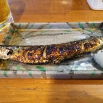 炭火焼鳥 萃 - サンマ～！ (な､なんと250円) 細身だが旨～い♪