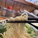 中華蕎麦 春馬 - 麺上げ⤴️