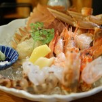 DobuRoku かに・えび・酒 - 2種かにの刺身食べ比べ、3種えびの刺身食べ比べ