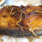 インディアン・レストラン　ロタ - 素揚げの鯛(皮まで美味しい)