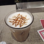 玉上岡元  - カフェラテ430円