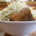 ラーメン 子ブタ屋 - 適度な盛り♪