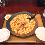 中国めしや 竹竹 - マーボー焼きそば と半ライス