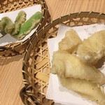 総本家 更科堀井 - 天ぷら単品注文  イカとアスパラガス