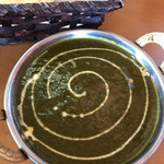 インド・ネパールカレー　ミテリ - チキンが5個くらいごろりと入ってます