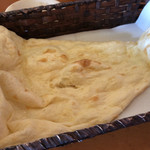 インド・ネパールカレー　ミテリ - ナン、でか