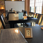 割烹 丸一 - 店内。お部屋は色々あります。