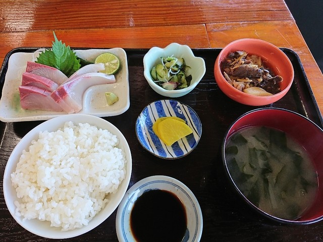 ぴんぴん亭 讃岐相生 魚介料理 海鮮料理 食べログ