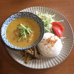 焼き鳥 まる - 昼まる by 潜水艦
ラクサ風ココナッツチキンカレー