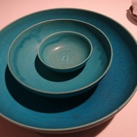 オマージュ - いつものレイプレート。小にオリーブオイル。中にパン。大は下げられます。