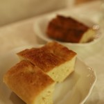 Vino Bistro 35 - 自家製のパン
